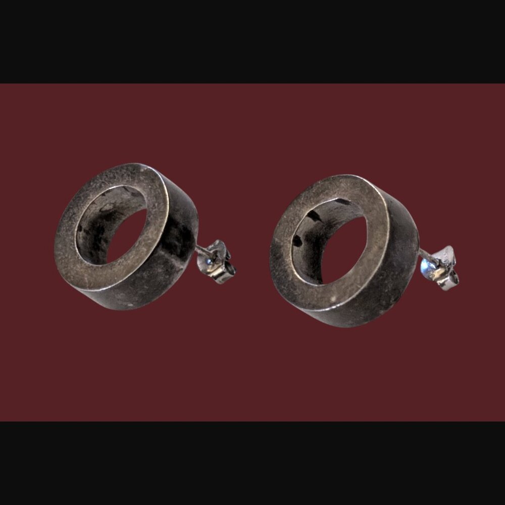 Vintage 925 Oxidized Sterling Silver .7" Open Circle Stud Earrings